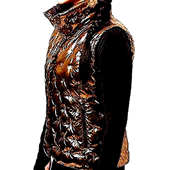 1 Left North Face Ltd Edition Goose Down Crop Puffer Vest - Picture 12 of 14